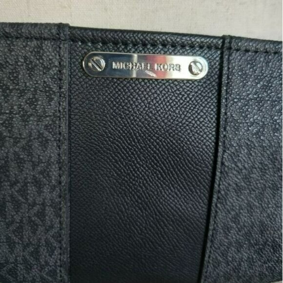 Michael Kors, New, MK Gray Black Logo Pebbled Leather Belt Bag, Small, Medium - Picture 4 of 12